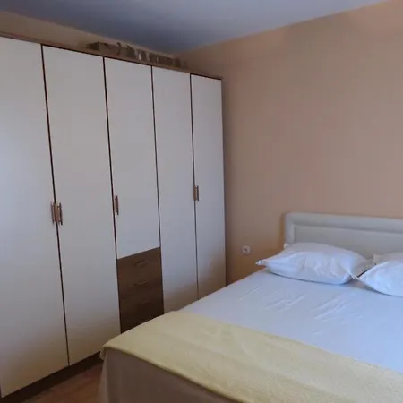 Apartment Maja